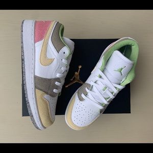 Air Jordan 1 low / GRIND VIVID green / new 5Y-7Y
